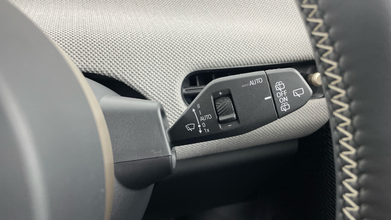 MINI Cooper 135kW E Exclusive [Level 1] 41kWh 3dr Auto Electric Hatchback